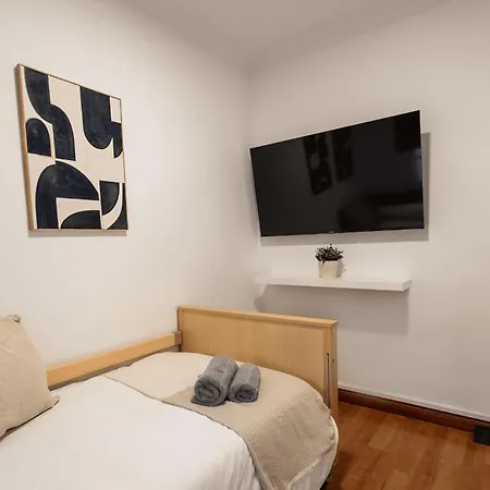 Luxury With Heated Pool, Jacuzzi, Gym, And Gardens Chalet Puerto de la Cruz (Tenerife)