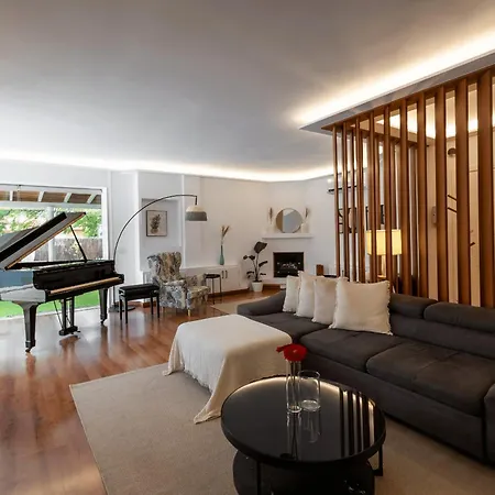 Luxury With Heated Pool, Jacuzzi, Gym, And Gardens *