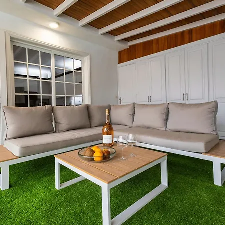 Luxury With Heated Pool, Jacuzzi, Gym, And Gardens Puerto de la Cruz (Tenerife)